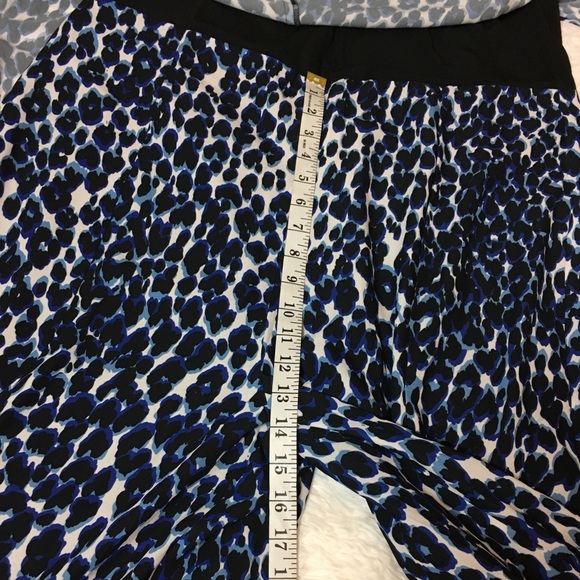 Bloomingdale's  Jumpsuit Le Gali Hildy  wide open leg animal print blue Sz XL - Picture 4 of 13
